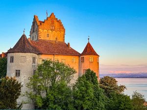 Abendstimmung an der Burg Meersburg am Bodensee