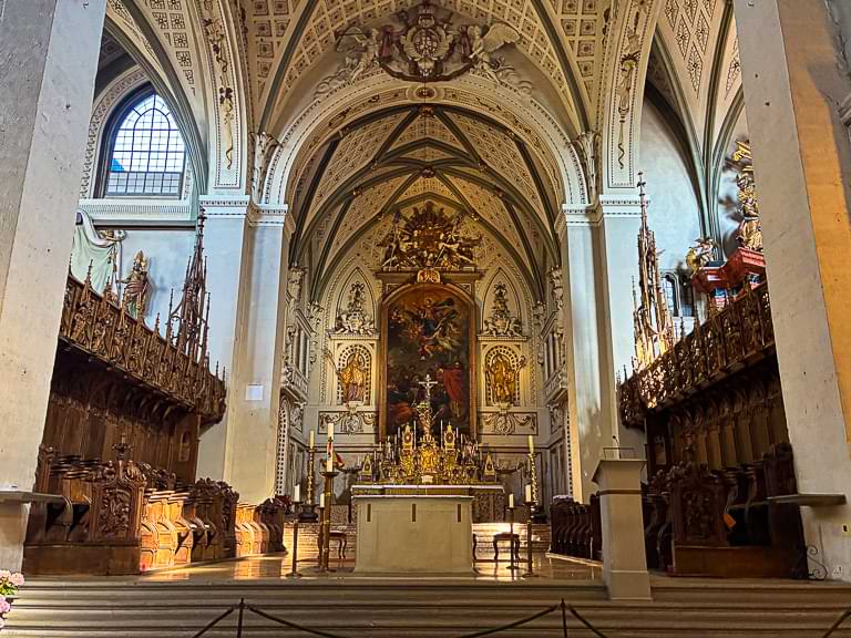 Innenansicht der Kathedrale von Konstanz, dem Münster Unserer Lieben Frau