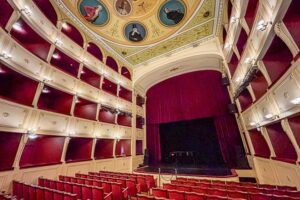 Apollon-Theater, Ermoupolis, Syros, innen