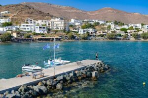 Betonmole, Megas Gialos Beach, Syros, Strände