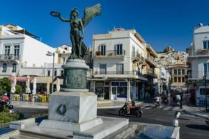 Denkmal, Hafenpromenade, Ermoupolis, Syros