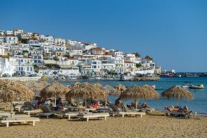 Strandliegen, Batsi Beach, Paralia Mpatsi, Andros, schönste Strände