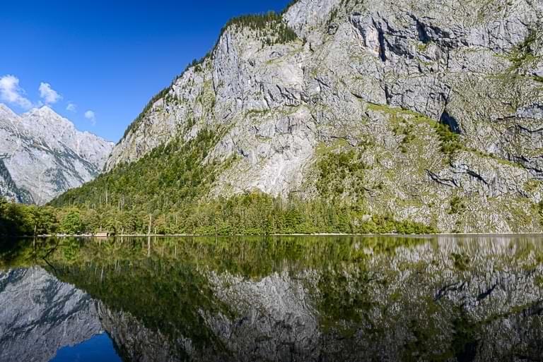 Spiegelglatter Obersee, Berge
