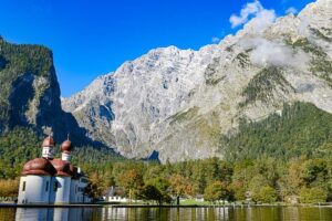 Wallfahrtskirche St. Bartholomä, Königssee, Ostwand, Watzmann
