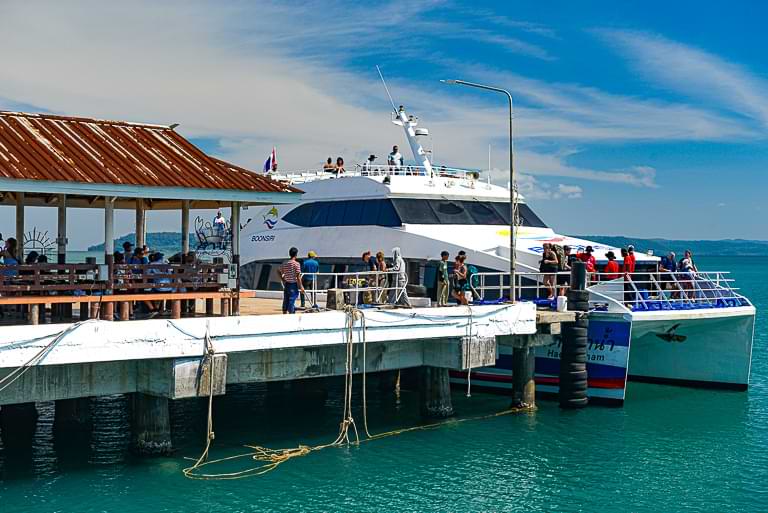 Ao-Nid-Pier, Koh Mak, Boonsiri, Katamaran, Ankunft, Inselhüpfen