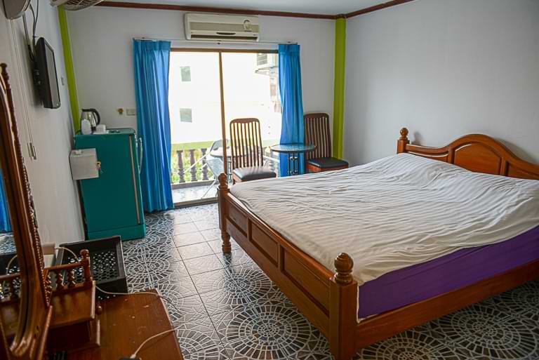 Nong Guest House, Jomtien, Doppelzimmer mit Balkon, buchen, booking