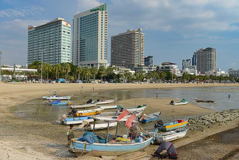 North Pattaya Beach, Strände, Fischerboote, Sandbank, Hotels