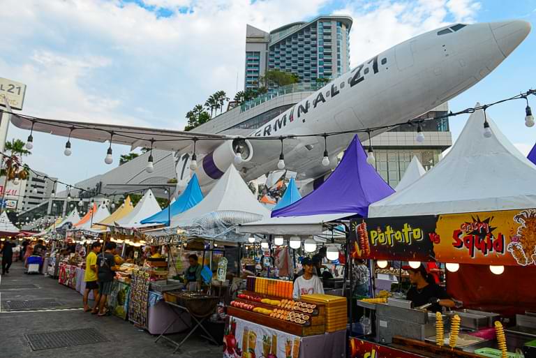 Pattaya, Terminal 21, Streetfood-Markt, Flugzeug, Garküchen, Thailand