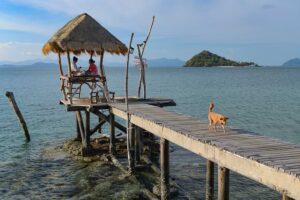 Pavillon, Blue Pearl Bar, Koh Mak, Ao-Pra-Pier, Holzsteg, Thailand