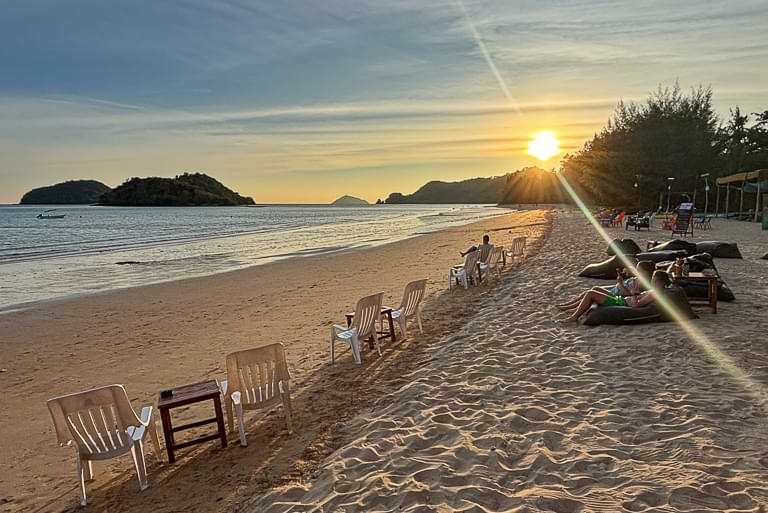 Sonnenuntergang, Ao Kao Beach, Koh Mak, Baan Yai Bar