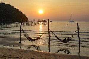 Bang Bao Beach Koh Kood, Sonnenuntergang, sunset, Hängematte über Wasser