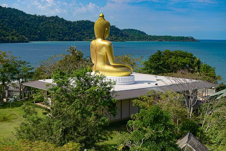 Wat Ao Salad, Tempel, goldener Buddha, Koh Kood, Thailand